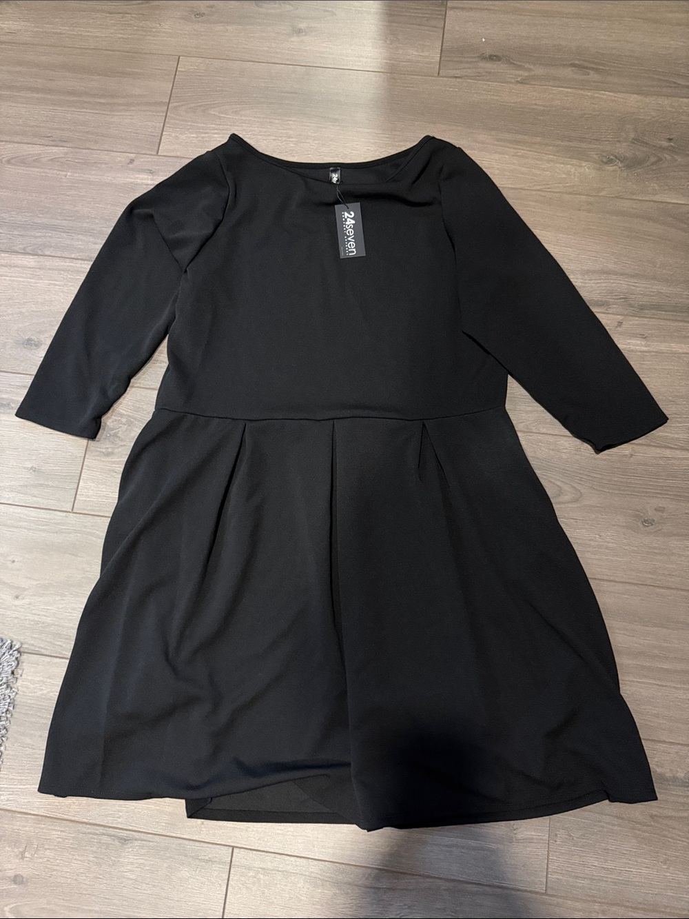 Seven7 Black Long Sleeve Pleated Waist Fit-and-Flare Dress